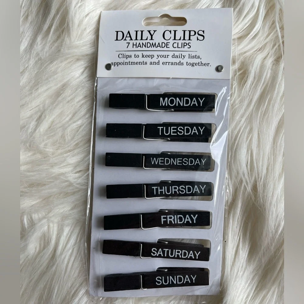 NWT Sheffield Home Set of 3 Close Pin Clips